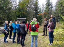 Bei den eigens für die Nationalpark-Partner angebotenen Fortbildungen stehen Information und Vernetzung im Vordergrund. (Foto: Sandra Schrönghammer / Nationalpark Bayerischer Wald)